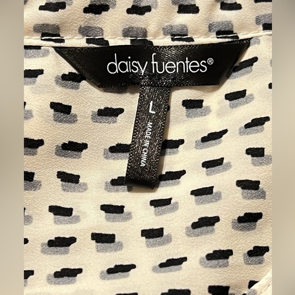 Daisy Fuentes Popover Tunic Blouse  L - Picture 4 of 7